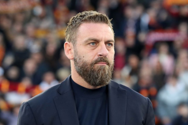 德羅西點(diǎn)贊羅馬晉級(jí)歐聯(lián)杯半決賽